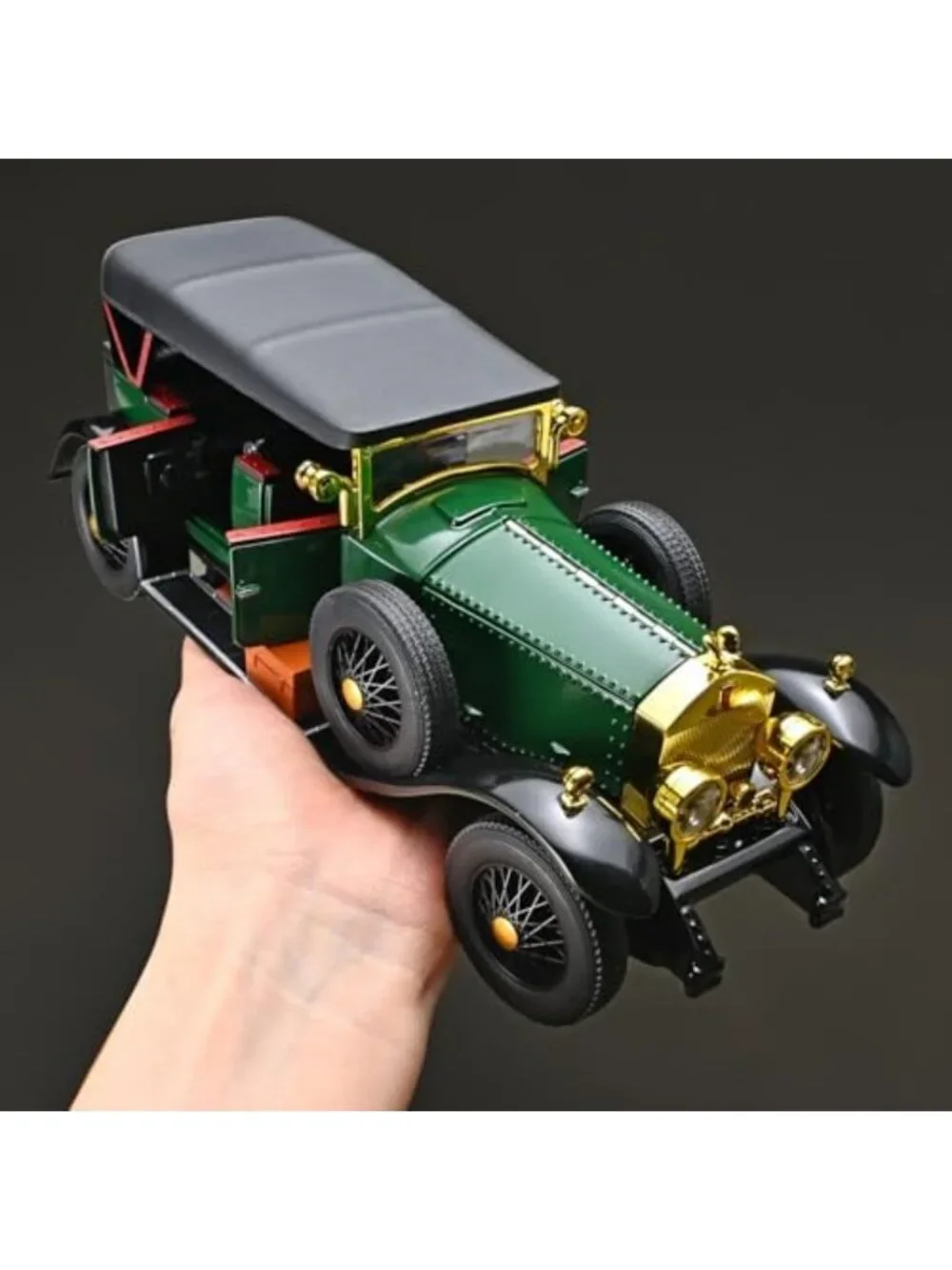 Vintage 1/24 Diecast Phantom Model Car - Green Classic Toy Vehicle Collectible
